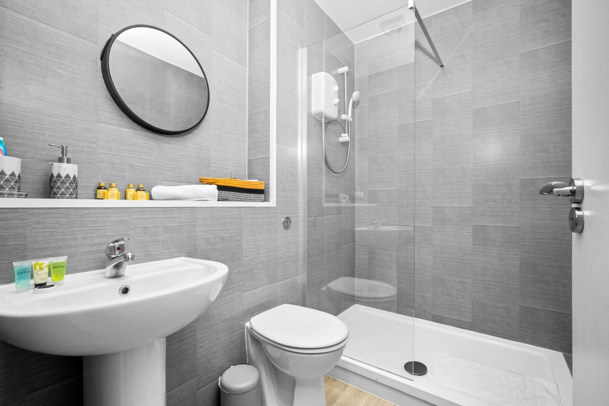 Luxury Apartment - Secure Parking - Gated Development - Near Jq & Birmingham City Centre 6Sh Exterior foto
